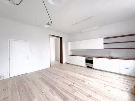 magnifique triplex récemment rénové - peb c