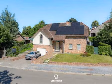 energiezuinige gezinswoning (306 m²) met 3 tot 4 slpks op...