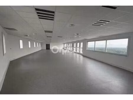 location bureaux 100 m²