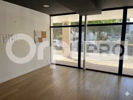 location bureaux 155 m²