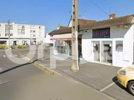 vente commerce beauvais 60000 63m²