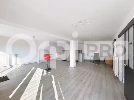 vente commerce bresles 60510 559m²