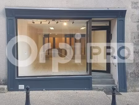 location commerce la souterraine 23300 80m²