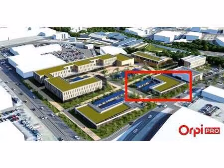 location commerce saint brieuc 22000 275m² à 550m²