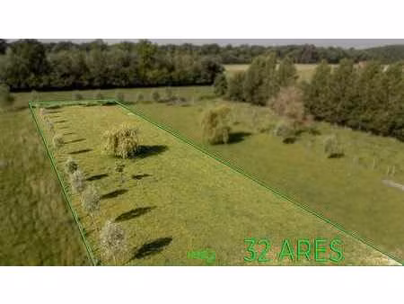 terrain à bâtir de 3200 m²