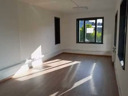 appartement 1 ch. lumineux à chimay  rue de noailles