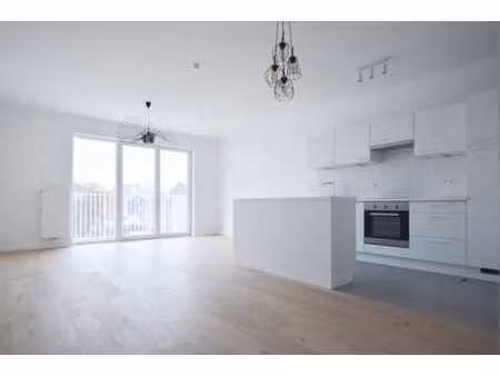 delfimmo - bel appartement avec parking privative et balcon!