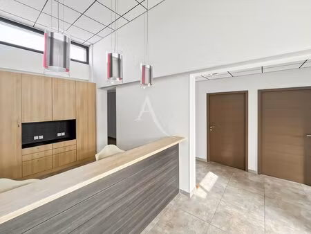 en vente local commercial 155 m² – 339 400 € |challans