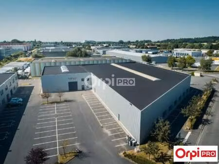 location entrepôt roncq 59223 642m²