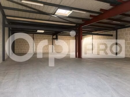location entrepôt aytre 17440 400m²