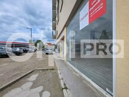 vente commerce soissons 02200 154m²