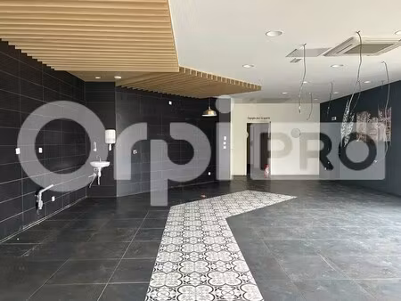 vente commerce limoges 87000 325m²