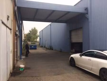 location local d’activités bordeaux 33300 567m²
