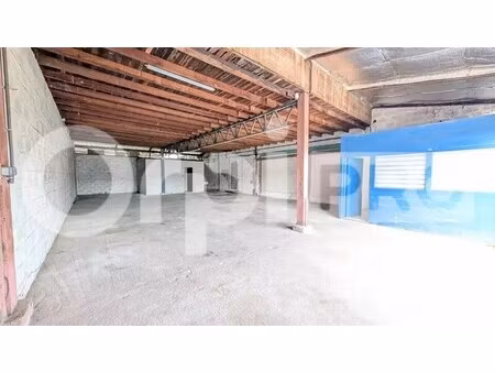 location entrepôt cayenne 97300 150m²