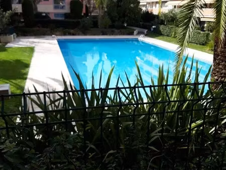 location appartement 2 pièces 55 m² à vallauris (06220)