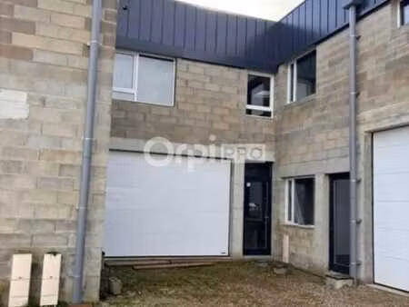 location local d’activités champfleury 51500 304m²