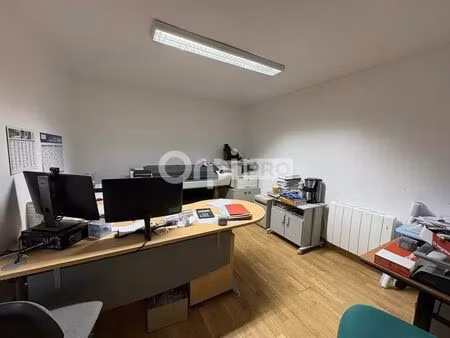 location entrepôt champfleury 51500 200m²