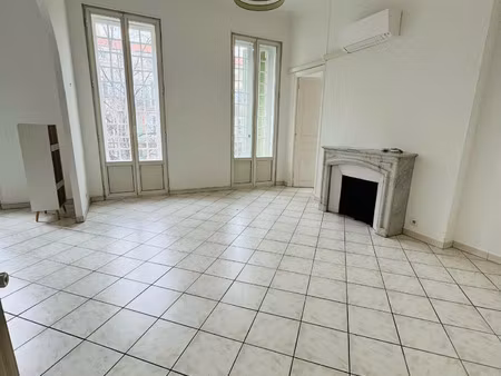 location appartement 4 pièces 114 m² à nice (06000)
