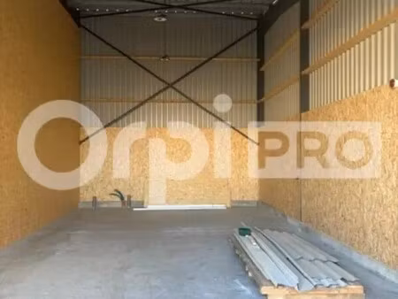 location entrepôt sainte soulle 17220 100m²