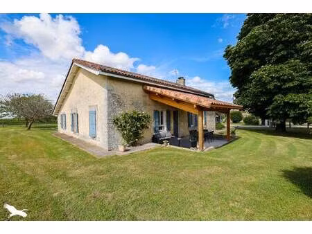 vente maison 6 pièces 207 m² challignac (16300)