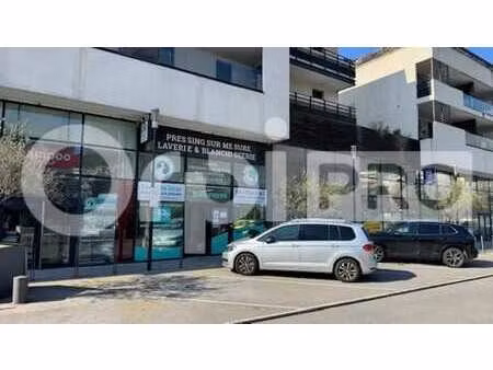location commerce cannes la bocca 06150 100m²