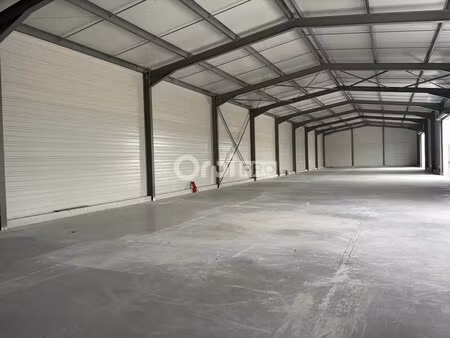 location commerce vedene 84270 230m²
