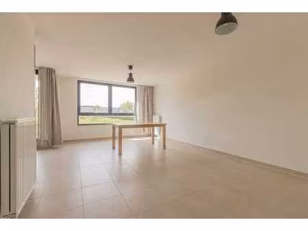 magnifique appartement 2 chambres avec terrasse  garage et j