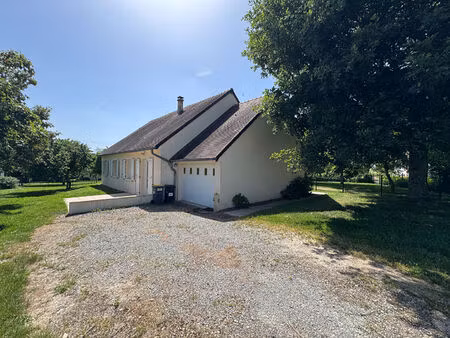 location maison 4 pièces  102.47m²  reugny