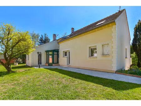 location maison 6 pièces  170.00m²  verneuil