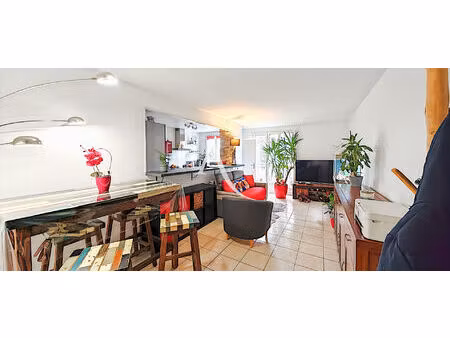 vente appartement 3 pièces  64.00m²  bois