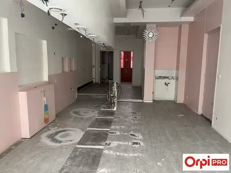 location commerce villeurbanne 69100 45m²