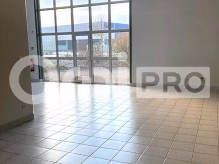 location bureaux 200 m²