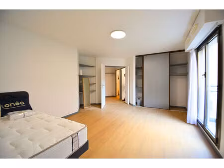 location appartement 1 pièce  36.65m²  le kremlin