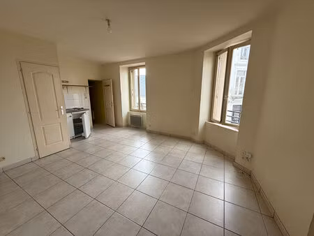 location appartement 1 pièce  27.89m²  bécon