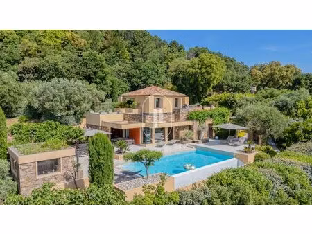 villa contemporaine à vendre à la garde freinet