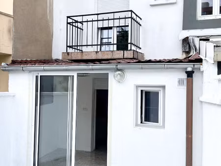 maison type f4 + local commercial indépendant