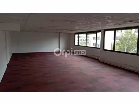 location bureaux 360 m²