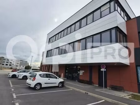location bureaux 200 m²
