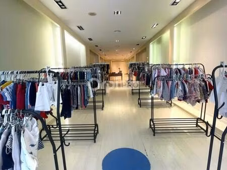 location commerce saint quentin 02100 166m²