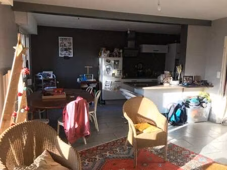 location appartement 3 pièces à angers (49000) : à louer 3 pièces / 73m² angers