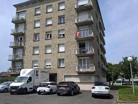 location appartement 3 pièces à granville (50400) : à louer 3 pièces / 76m² granville