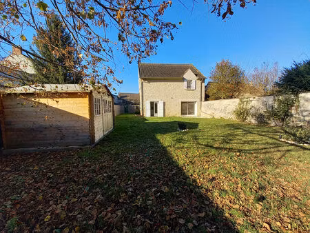 location maison 6 pièces  134.99m²  avernes