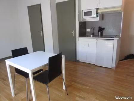 studio 1 pièce 20 m²