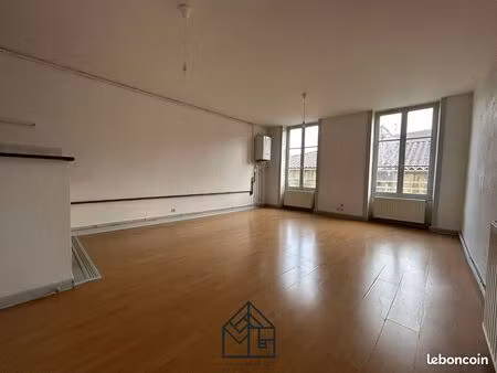 appartement 3 pièces 77 m²