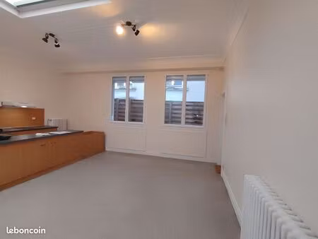 angers hyper centre grand 2 pieces