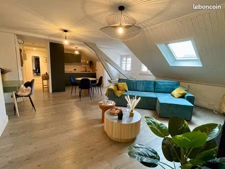 spacieux t2 avec canapé lit dans le salon à deux pas de la gare