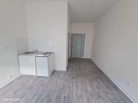 studio 1 pièce 20 m²