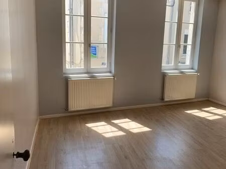 grand appartement de 3 pièces