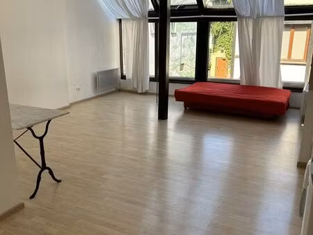 studio 1 pièce 31 m²