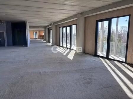vente bureaux 597 m²
